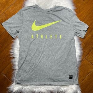 Men’s Nike T-Shirt Athletic fit Size L